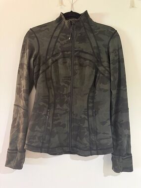lululemon Define Jacket - Camo Full‑Zip - Olive Green